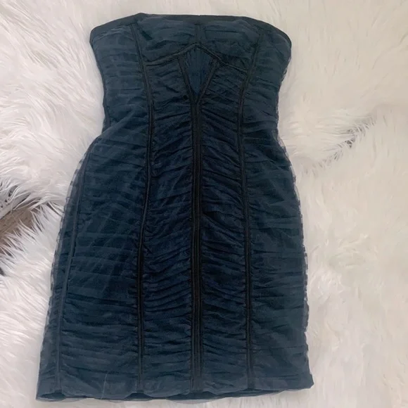 bcbg blue ruched dress BCBG ruched navy blue and black mini dress size 2